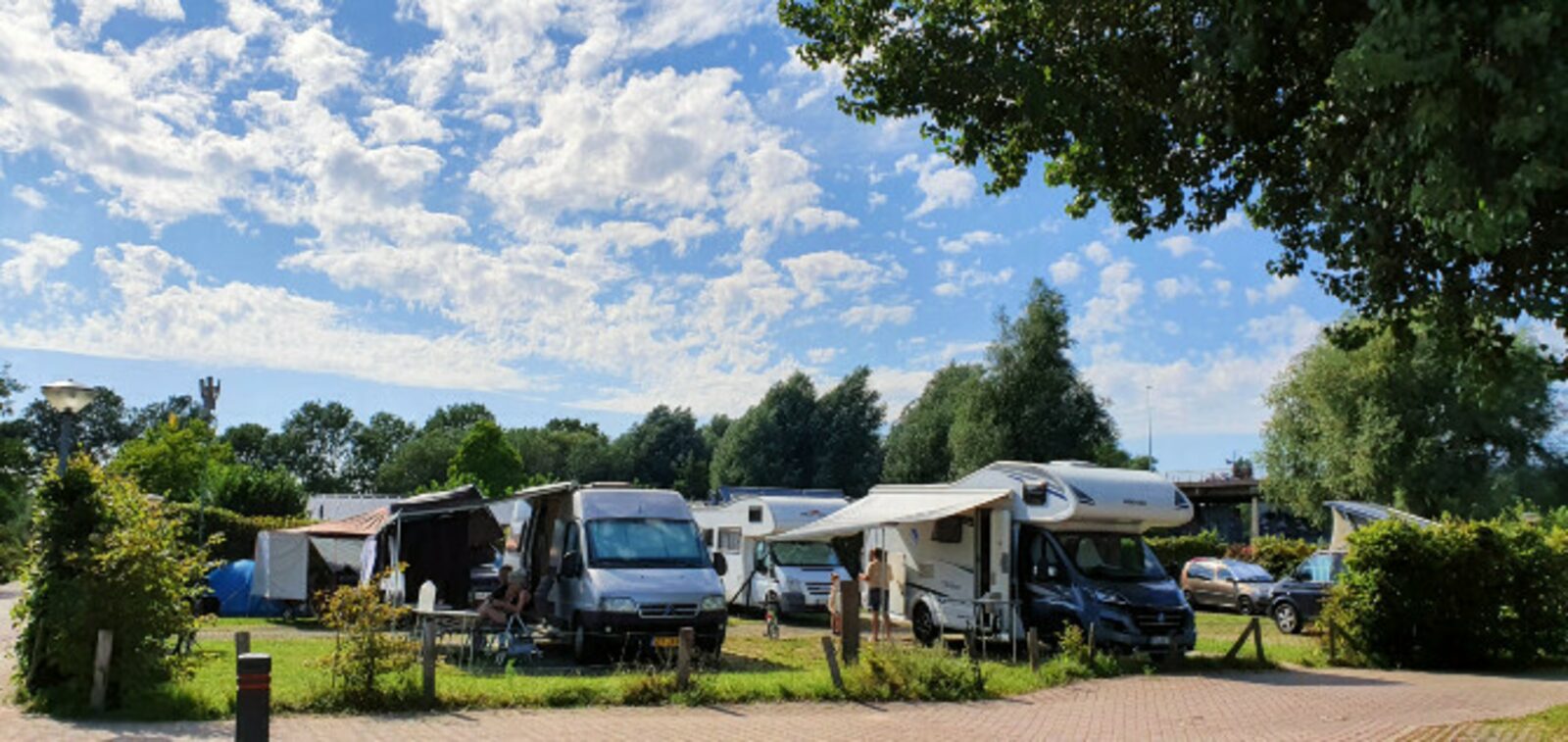 Motorhome/caravan pitches