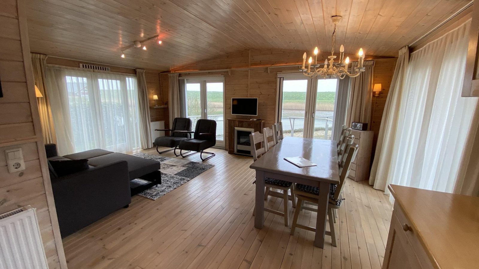 VZ954 Ferienchalet in Sint-Annaland