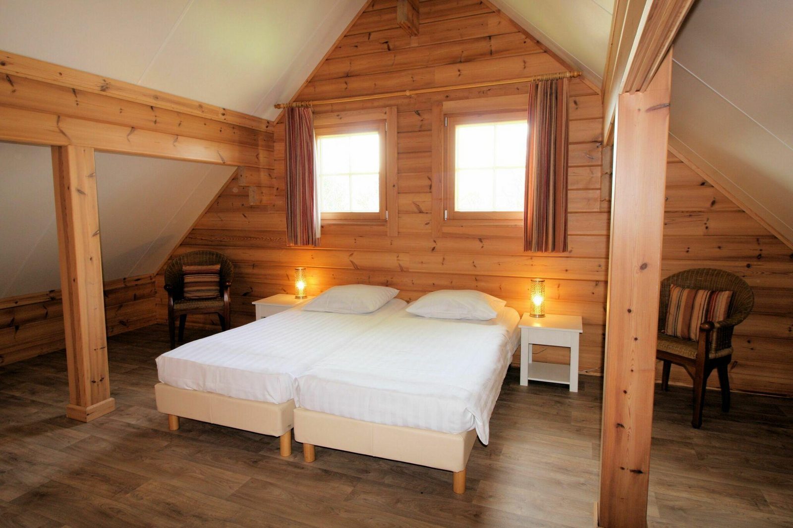 VZ982 Freistehendes Ferienhaus in Oostkapelle