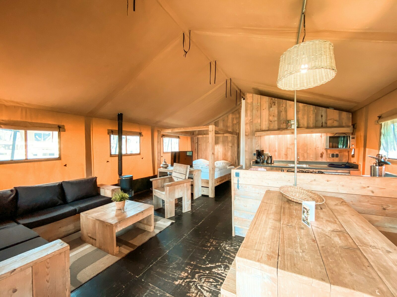 Summer Lodge