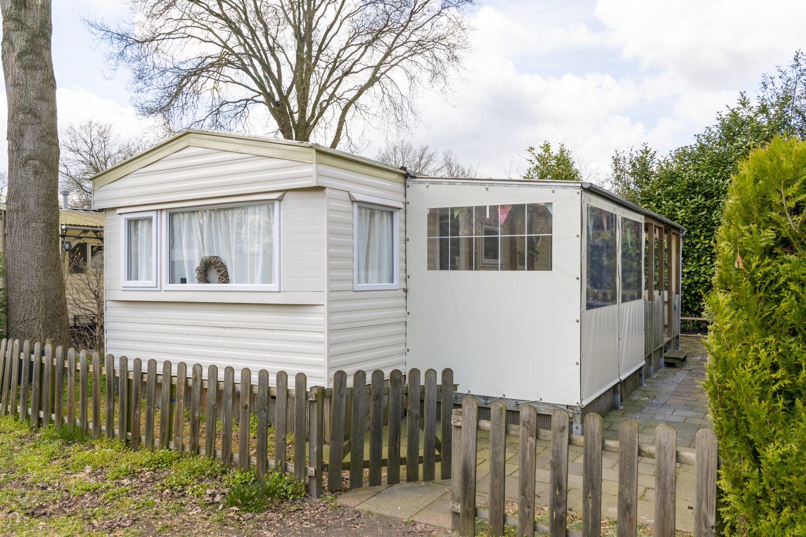 Caravan 3* E | 2 volwassenen en 2 kinderen