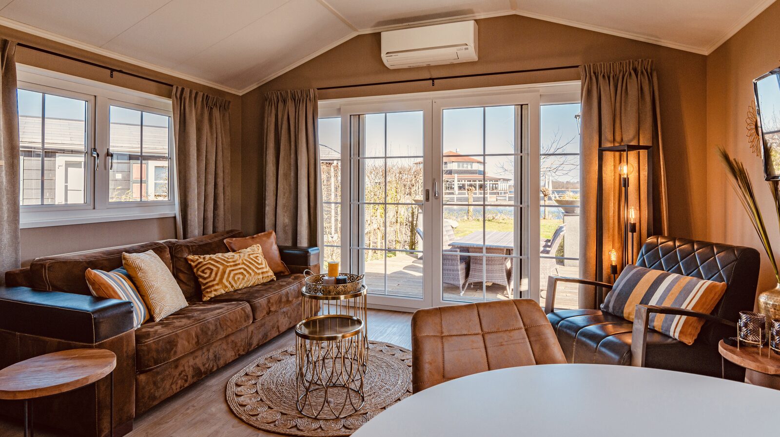 Chalet "'t wiede" with a stunning lake view