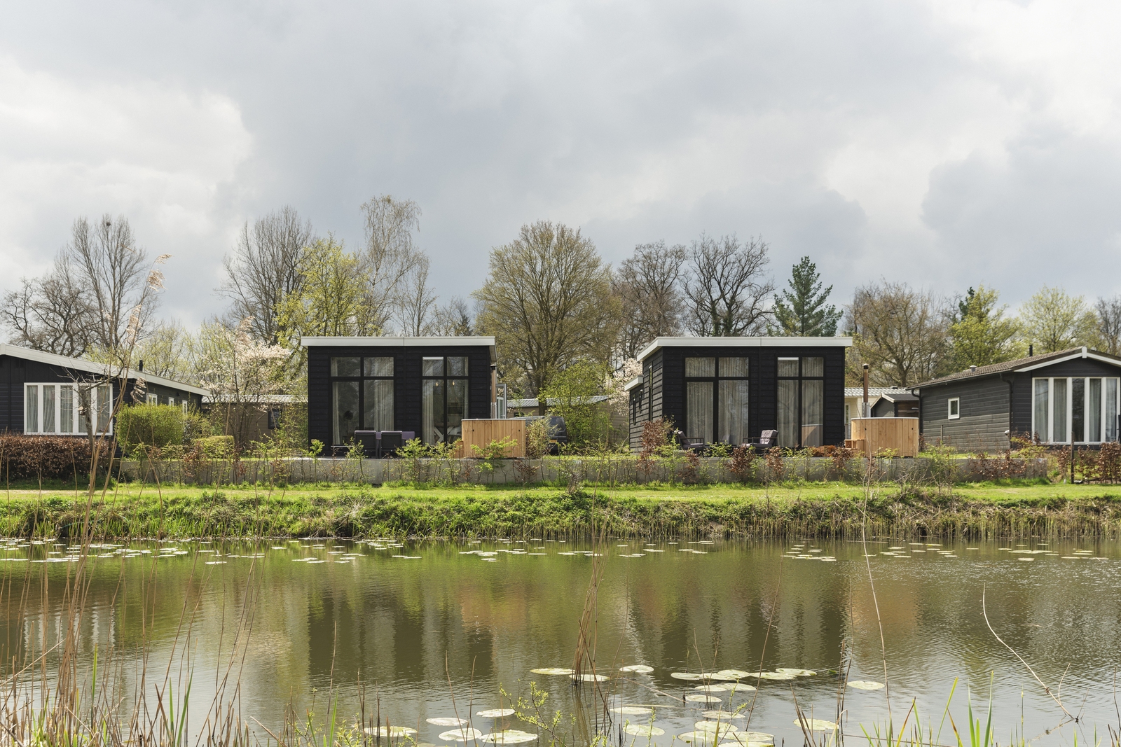 River Cabin met hottub | 4 personen