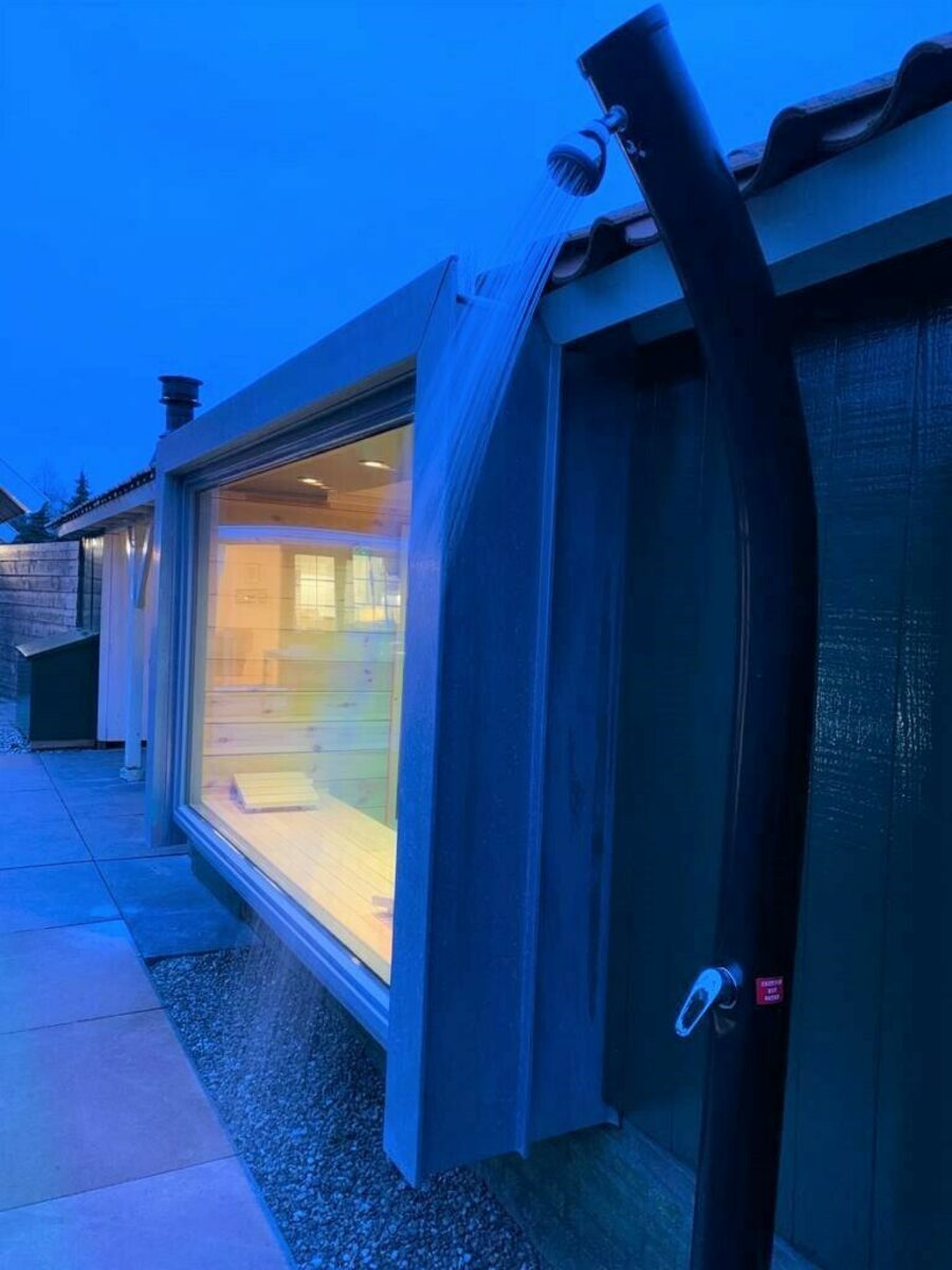De Noteboom 6-persoons, verwarmd privé zwembad, hottub, overdekte lounge met haard, panorama sauna, sunshower, luxe, wifi