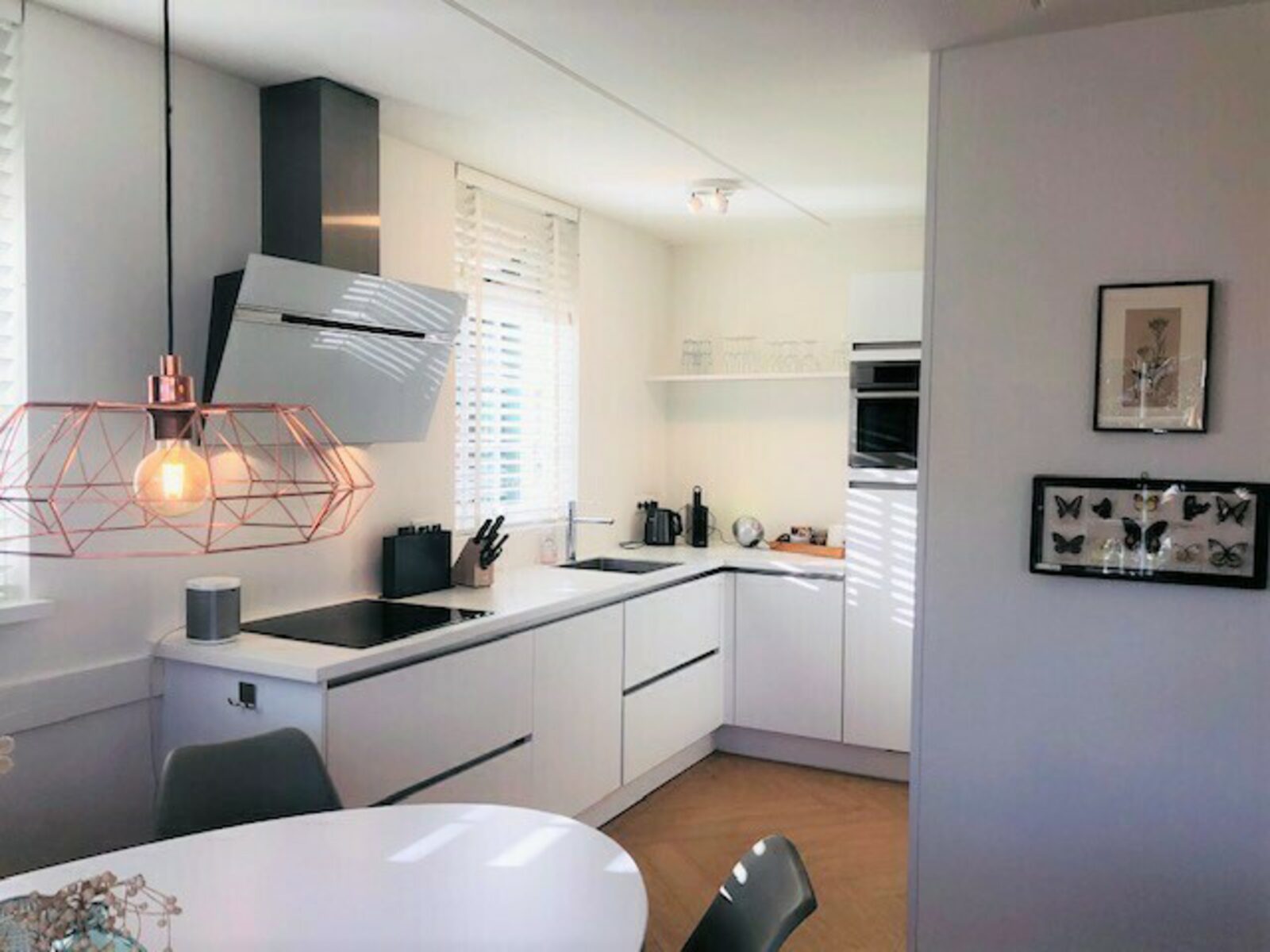 De Noteboom 6-persoons, verwarmd privé zwembad, hottub, overdekte lounge met haard, panorama sauna, sunshower, luxe, wifi