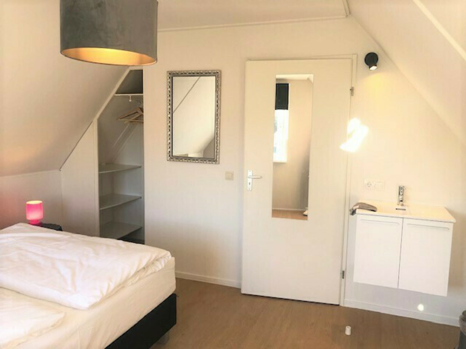 De Noteboom 6-persoons, verwarmd privé zwembad, hottub, overdekte lounge met haard, panorama sauna, sunshower, luxe, wifi