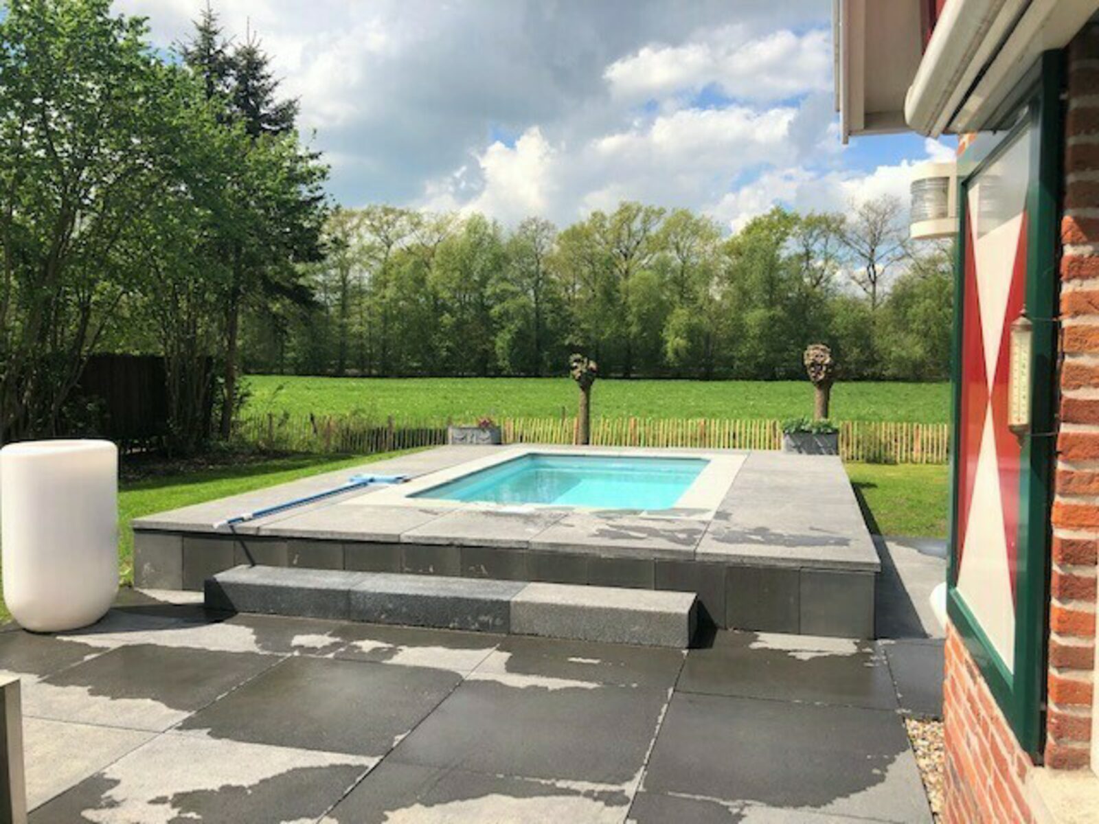 De Noteboom 6-persoons, verwarmd privé zwembad, hottub, overdekte lounge met haard, panorama sauna, sunshower, luxe, wifi