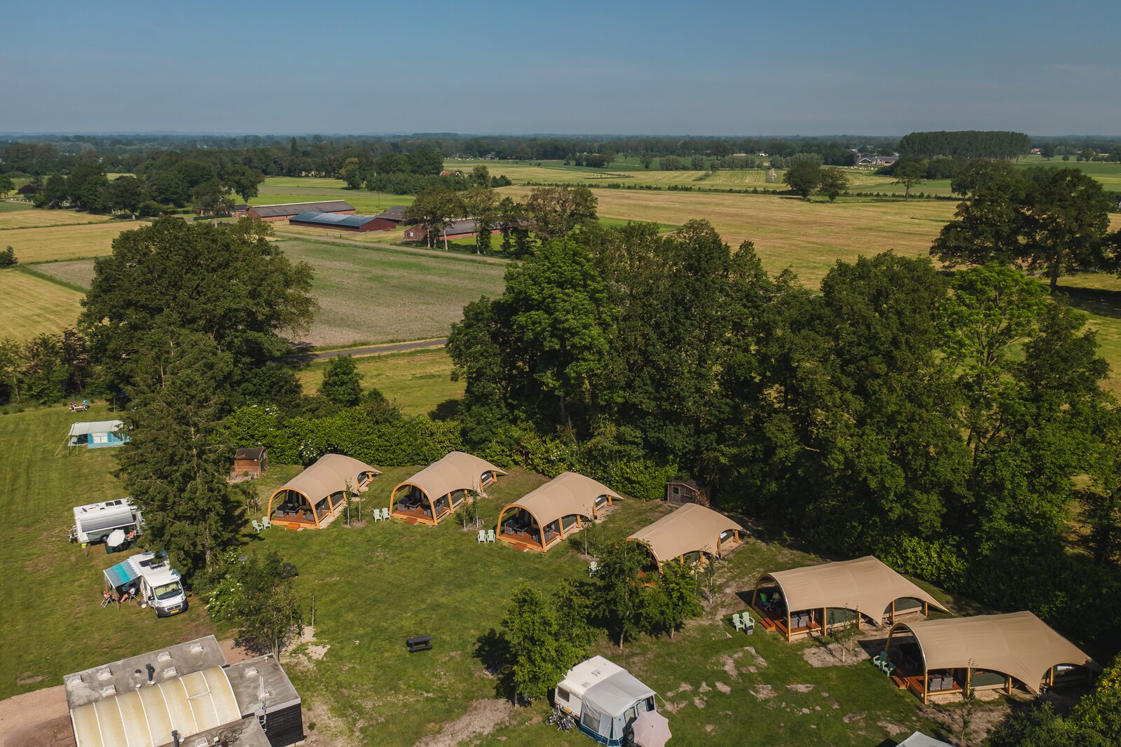 Luxus Lodgetent XL stellt private Sanitäranlagen | 4 Pers. 