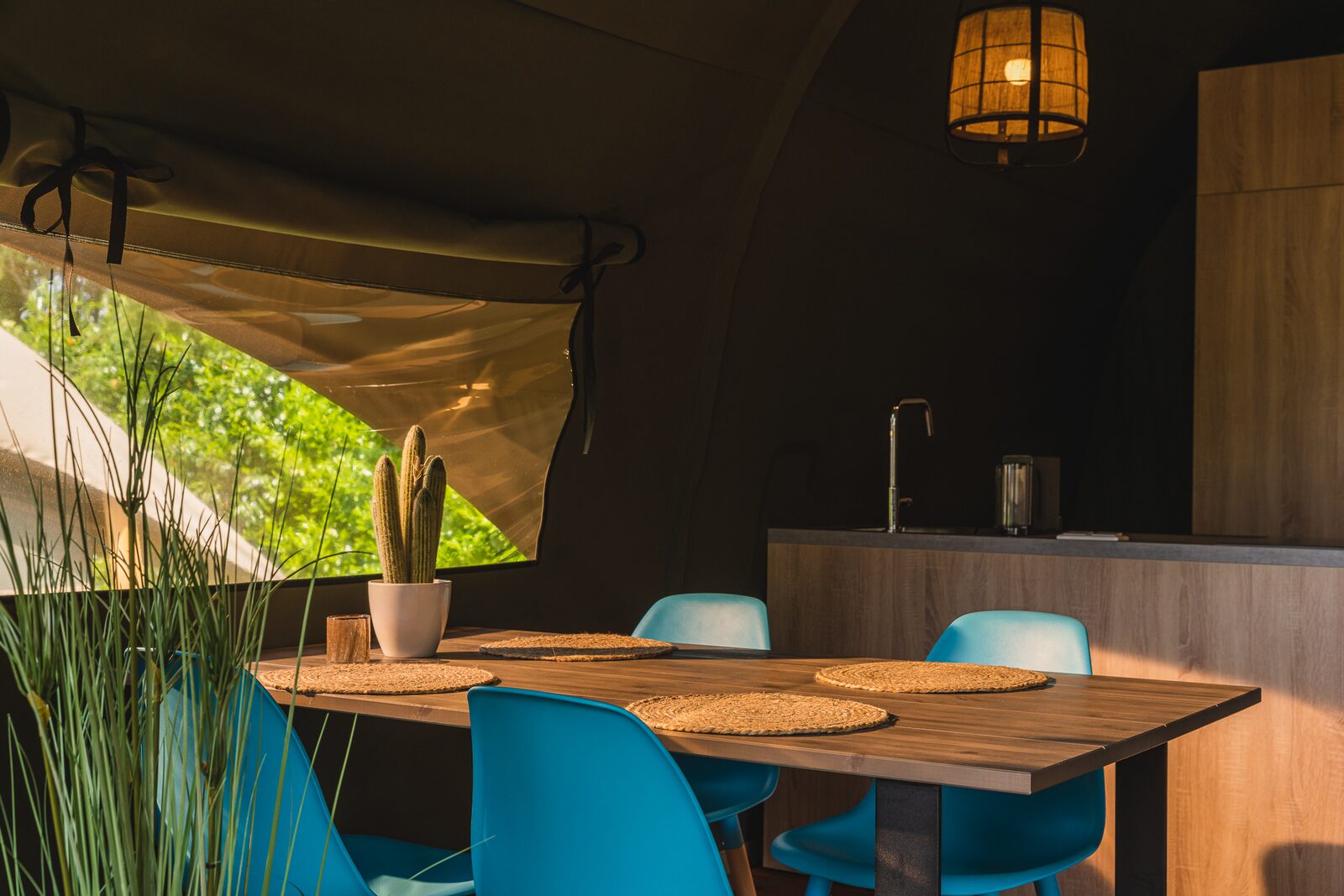 Luxus Lodgetent XL stellt private Sanitäranlagen | 4 Pers. 