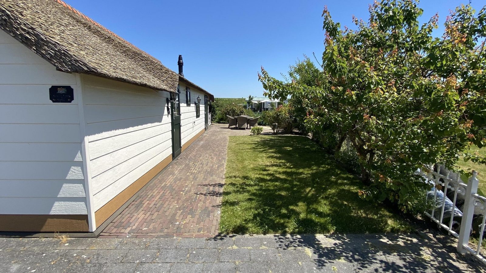 VZ942 Holiday chalet in Sint-Annaland