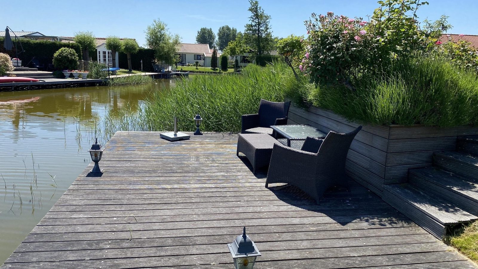 VZ942 Holiday chalet in Sint-Annaland