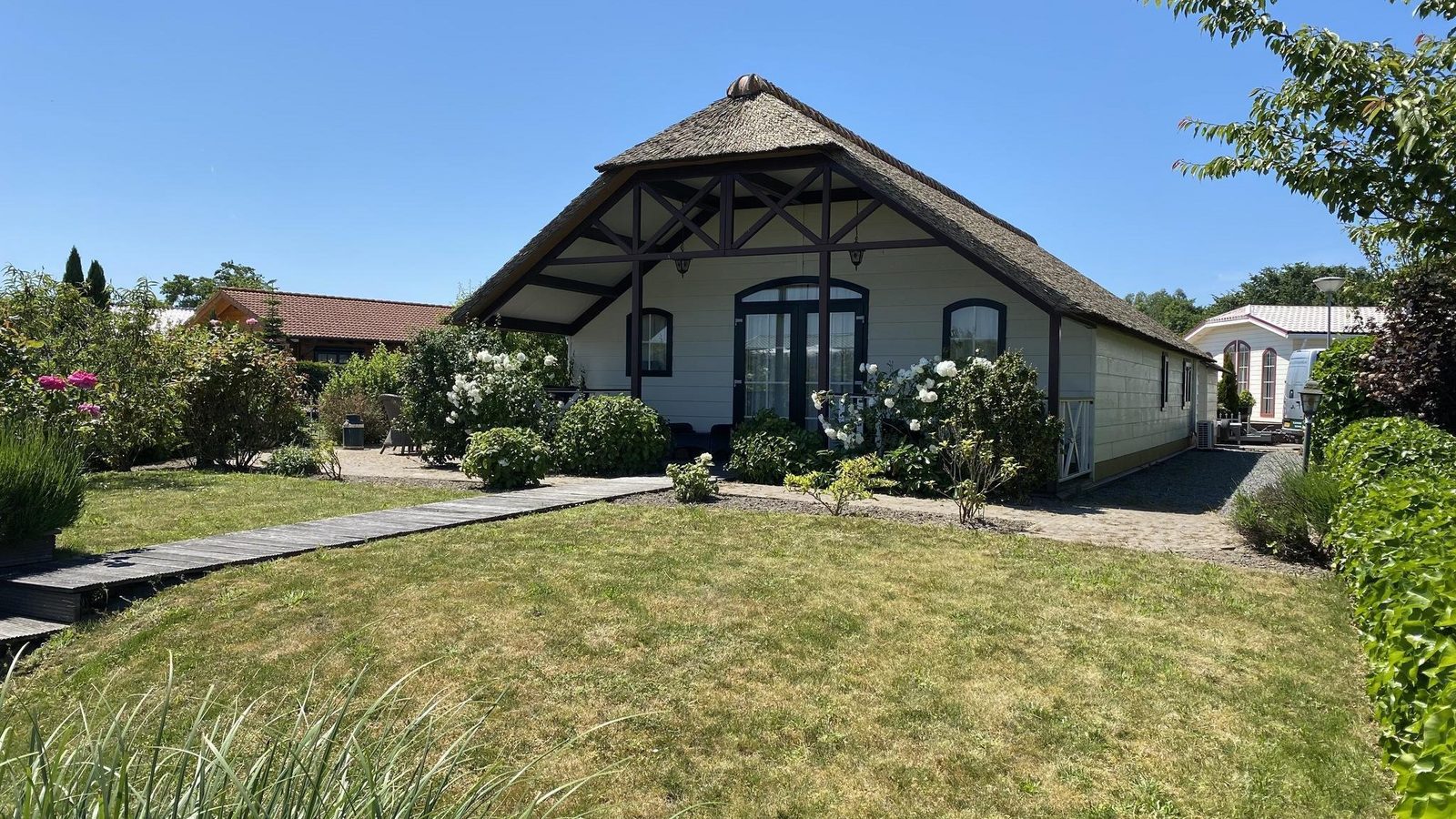 VZ942 Holiday chalet in Sint-Annaland