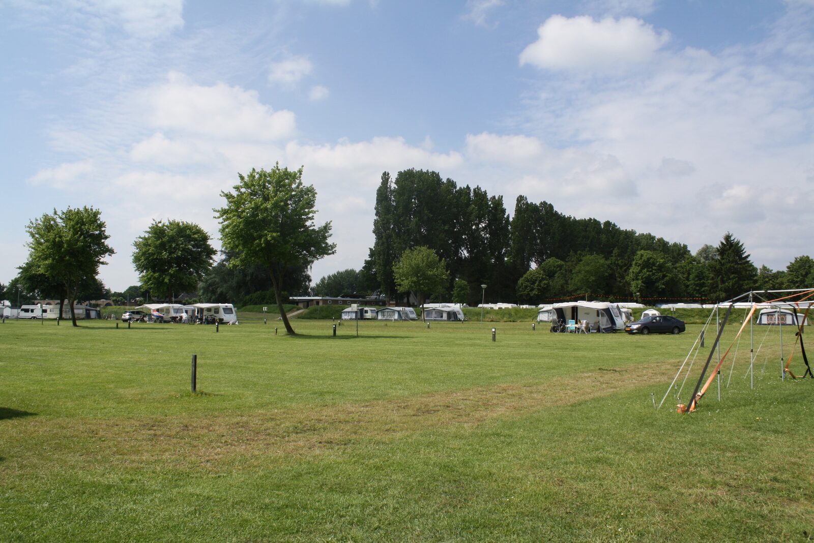 Camping site IJsselweide on the water