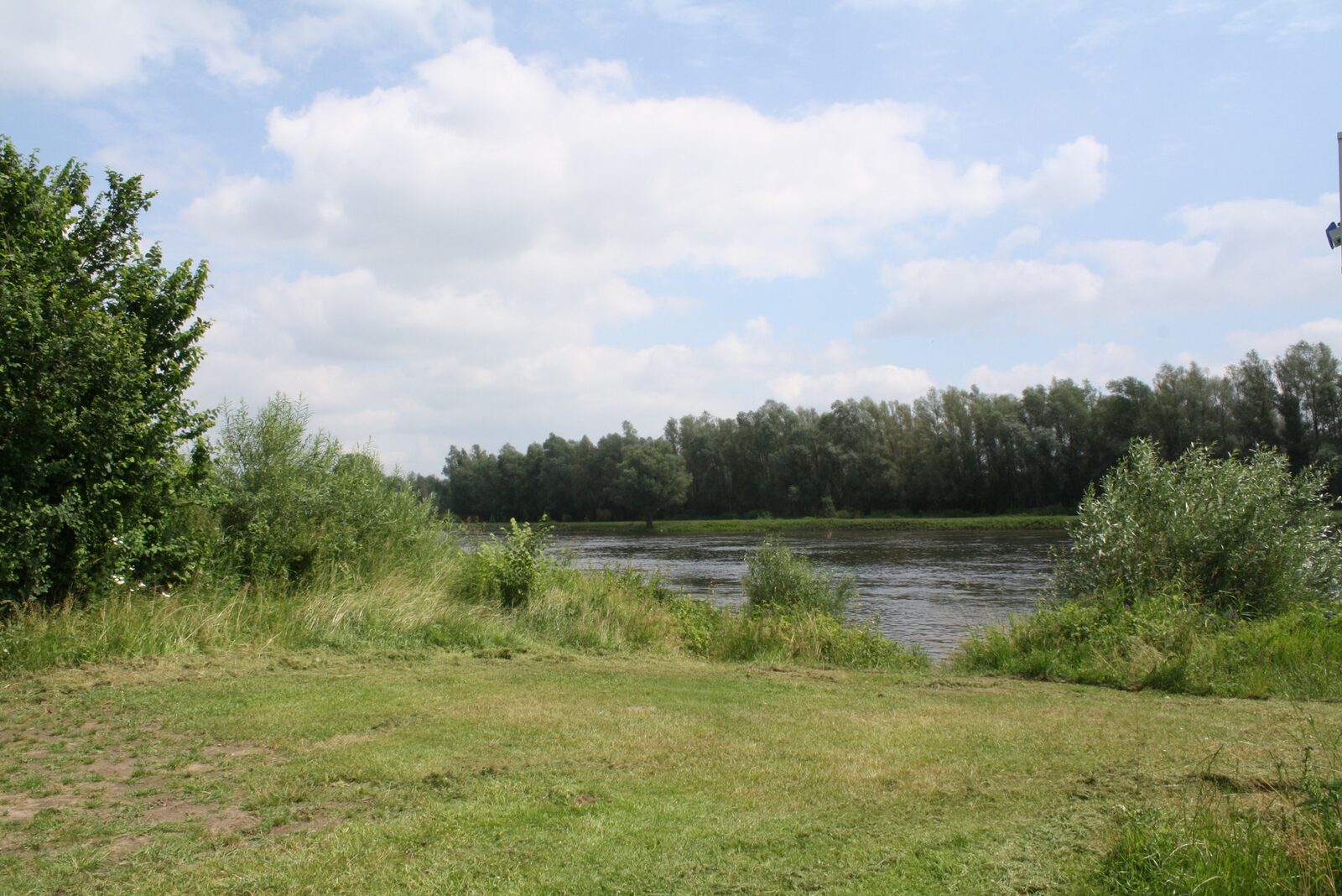 Camping site IJsselweide on the water