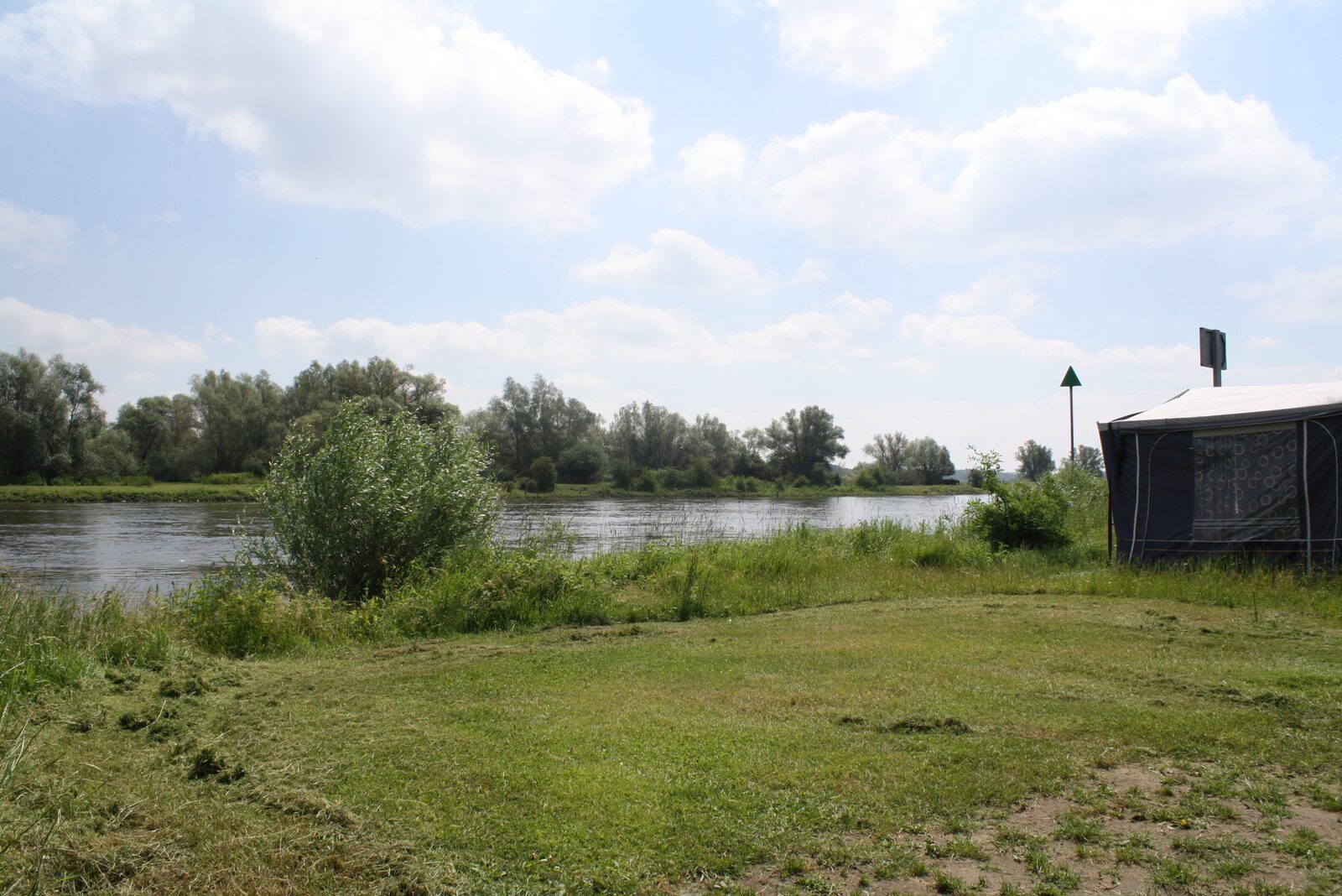 Camping site IJsselweide on the water