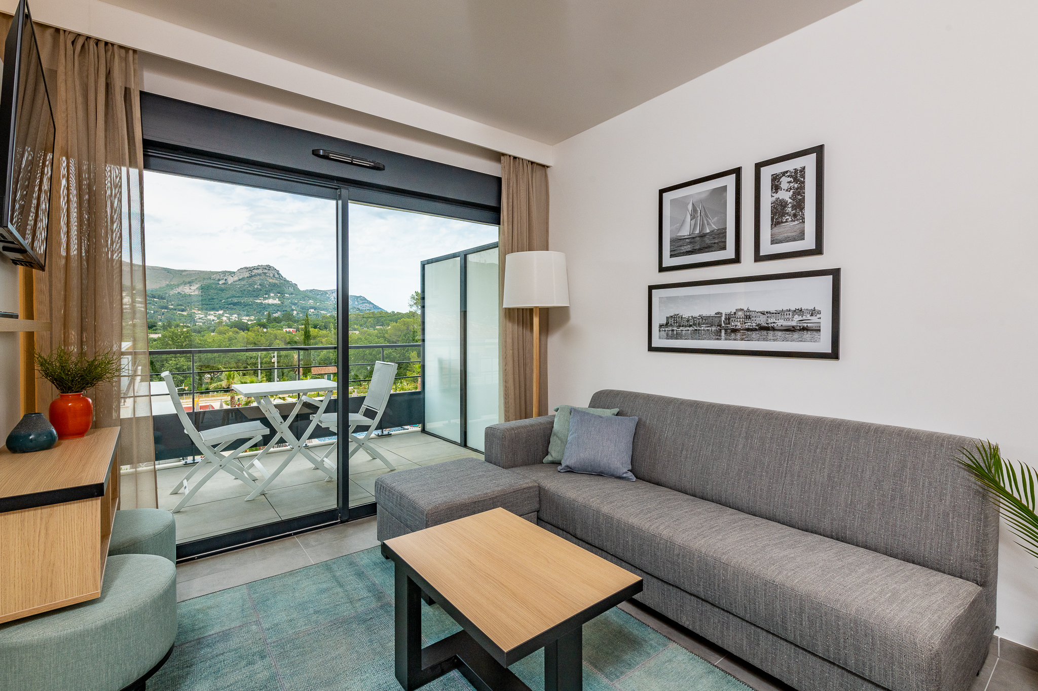 new-family-suite-for-6-people-with-2-bunk-beds