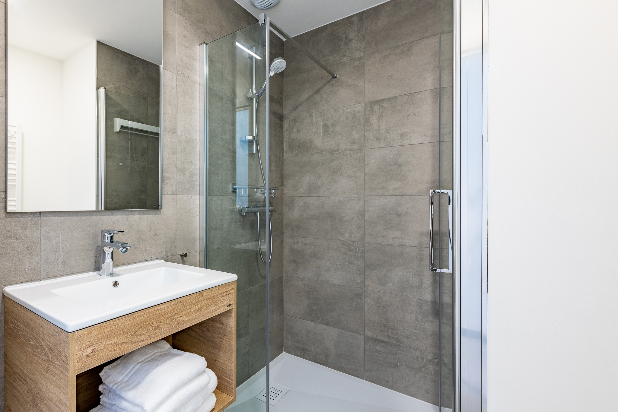 New premium suite for 6 people with 3 bedrooms