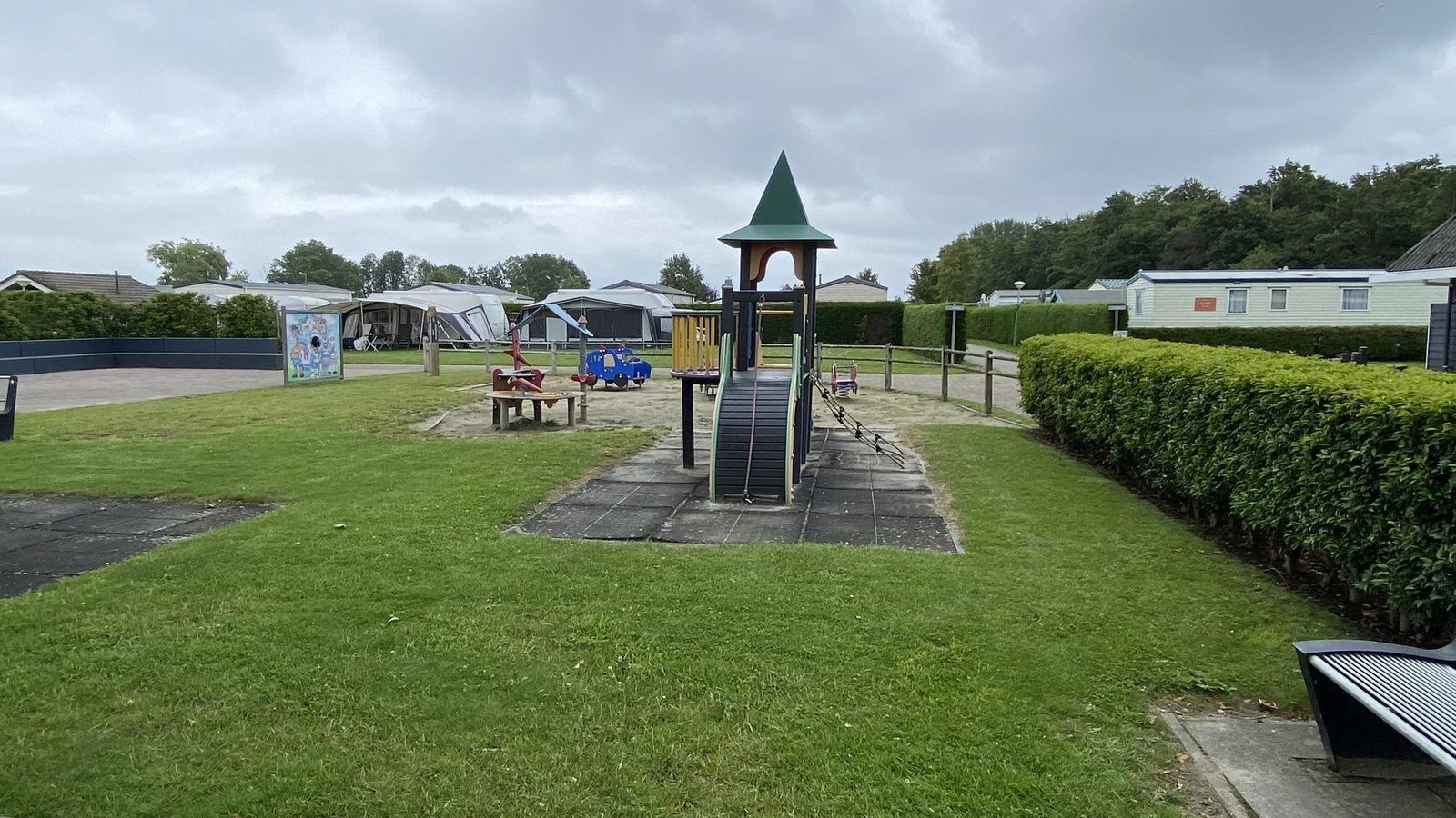VZ1031 Stacaravan in Wemeldinge