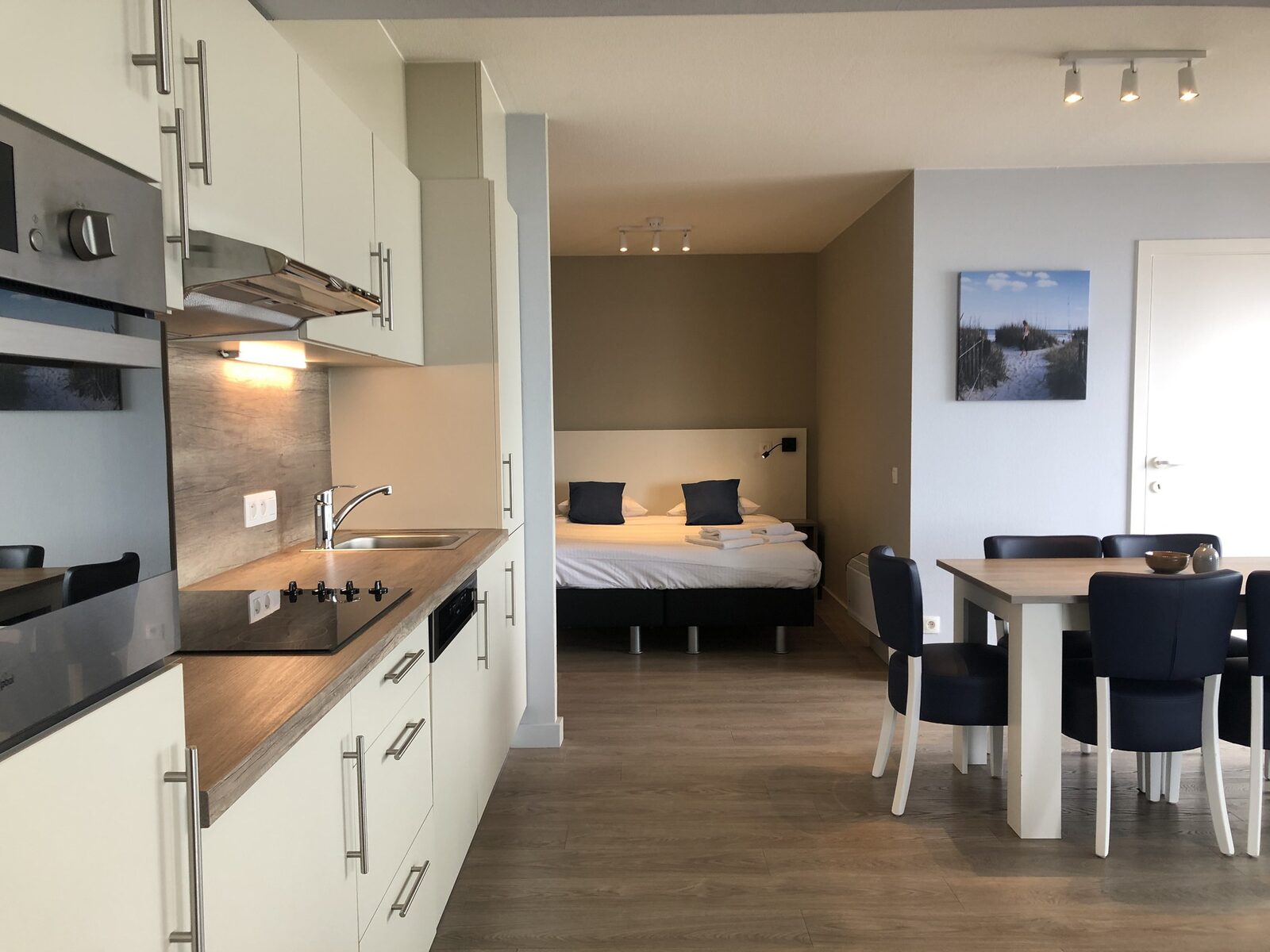 Comfort Suite - 6p | Bedroom - Sleeping corner - Sofa bed | Balcony - Sea view