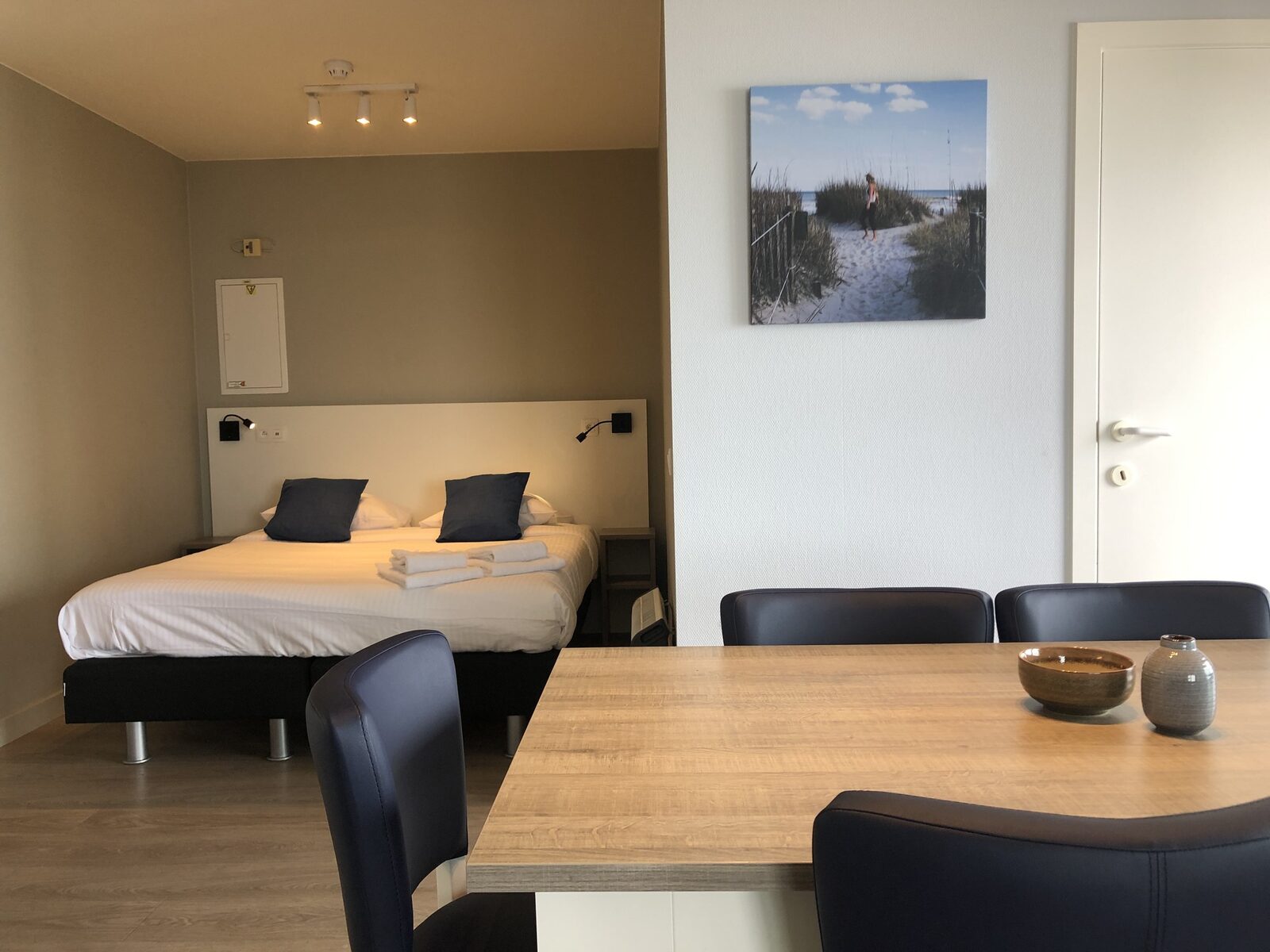 Comfort Suite - 6p | Bedroom - Sleeping corner - Sofa bed | Balcony - Sea view