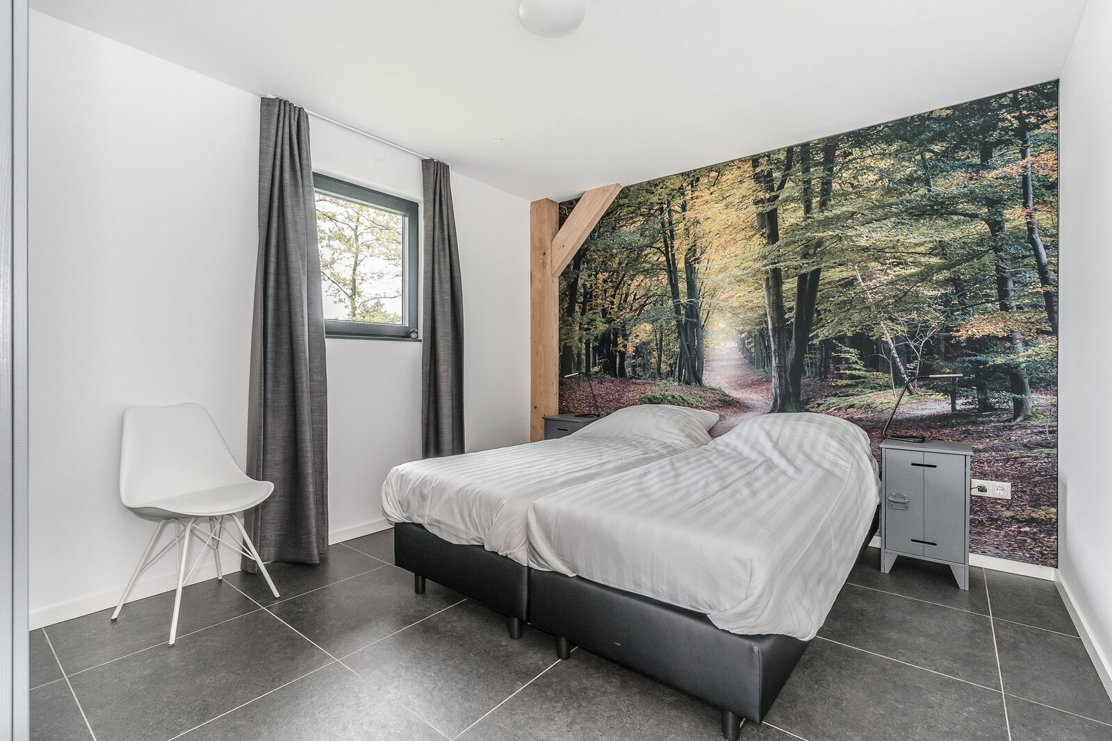 Farm Lodge 676