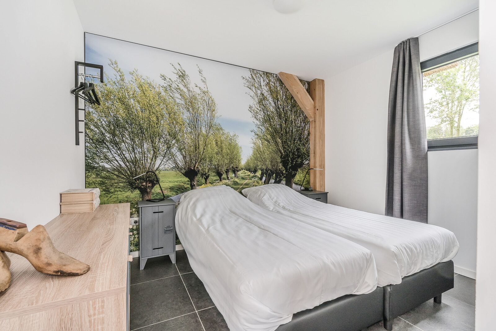 Farm Lodge 676