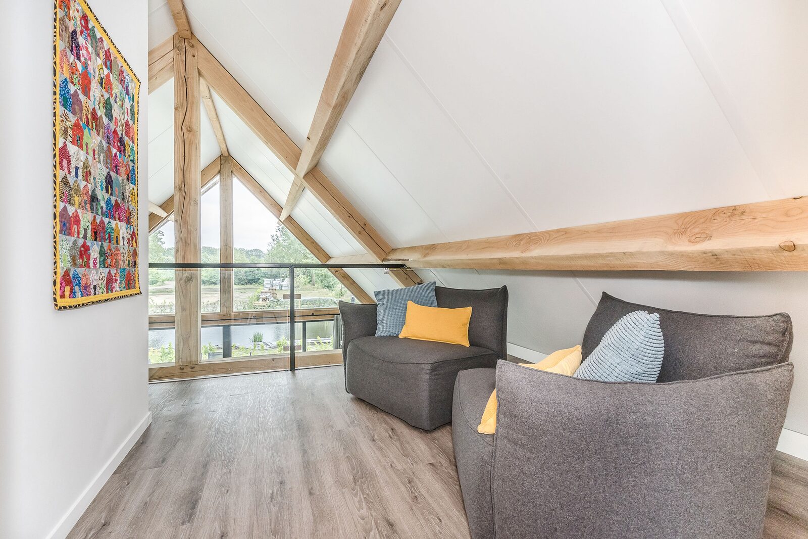 Farm Lodge 676