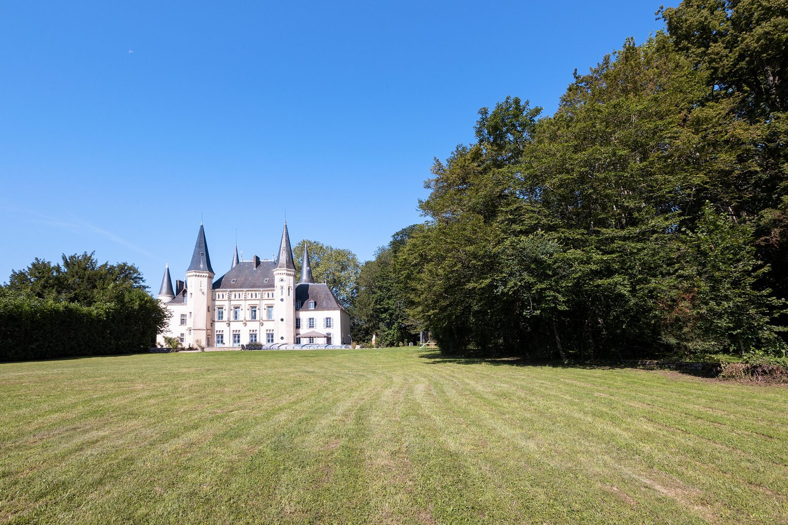 Chateau Montrevost - vorstelijk vakantie vieren in Noord-Frankrijk