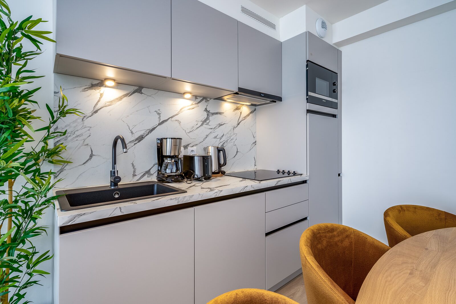 [Premium] Appartement met 1 slaapkamer dubbel bed, 2 enkele bedden & stapelbed