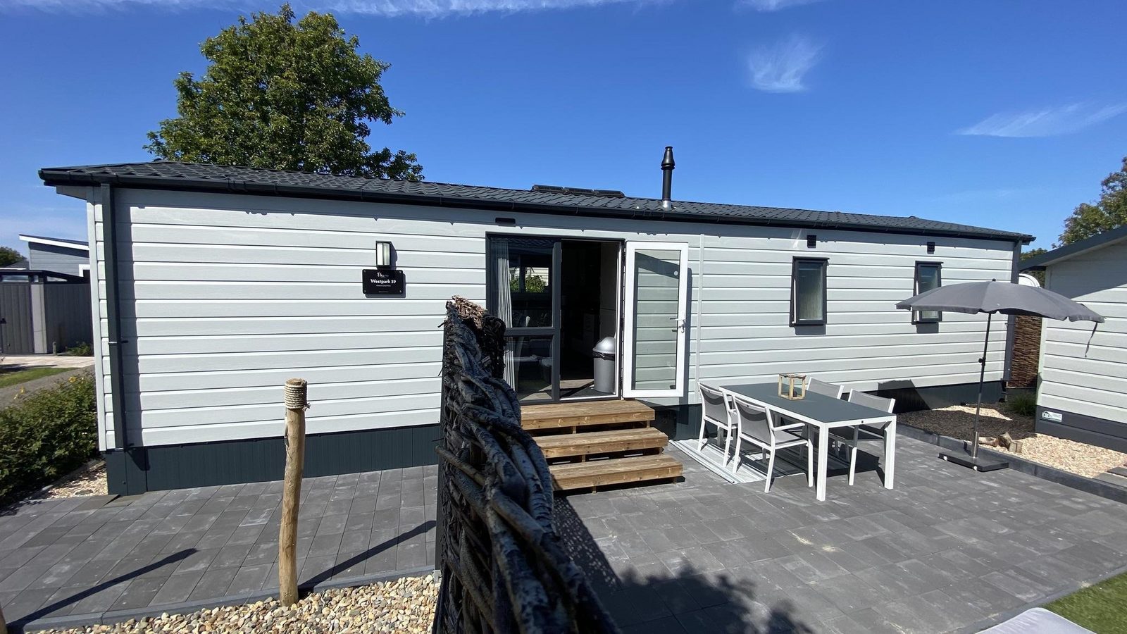 VZ930 Holidaychalet Duif 245 in Renesse