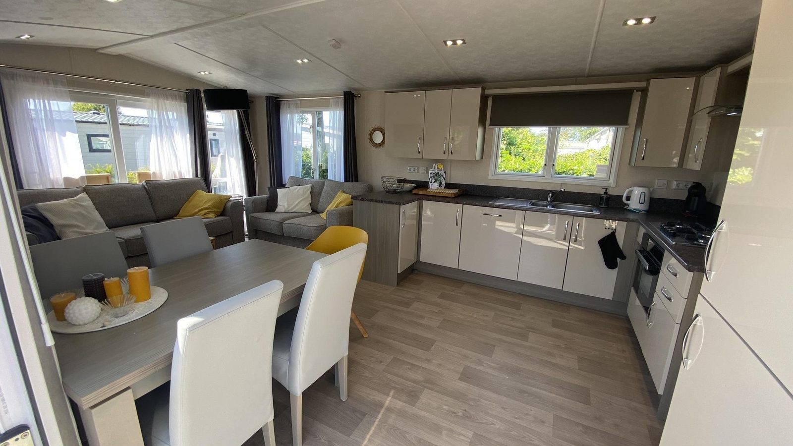 VZ930 Holidaychalet Duif 245 in Renesse