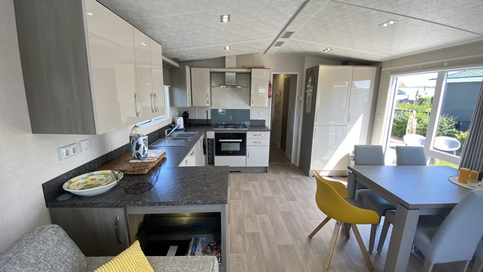 VZ930 Holidaychalet Duif 245 in Renesse