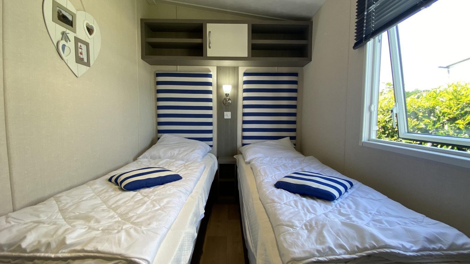 VZ930 Holidaychalet Duif 245 in Renesse