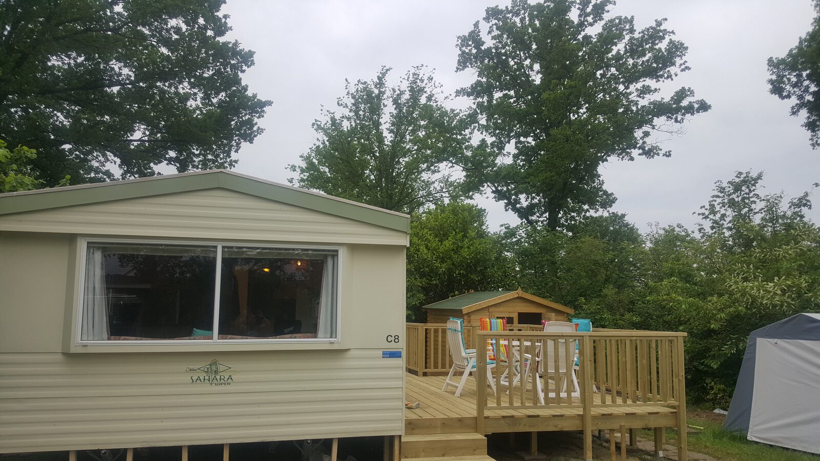 Caravan 4* D | 2 volw. en 5 kinderen (blokhut met stapelbed)