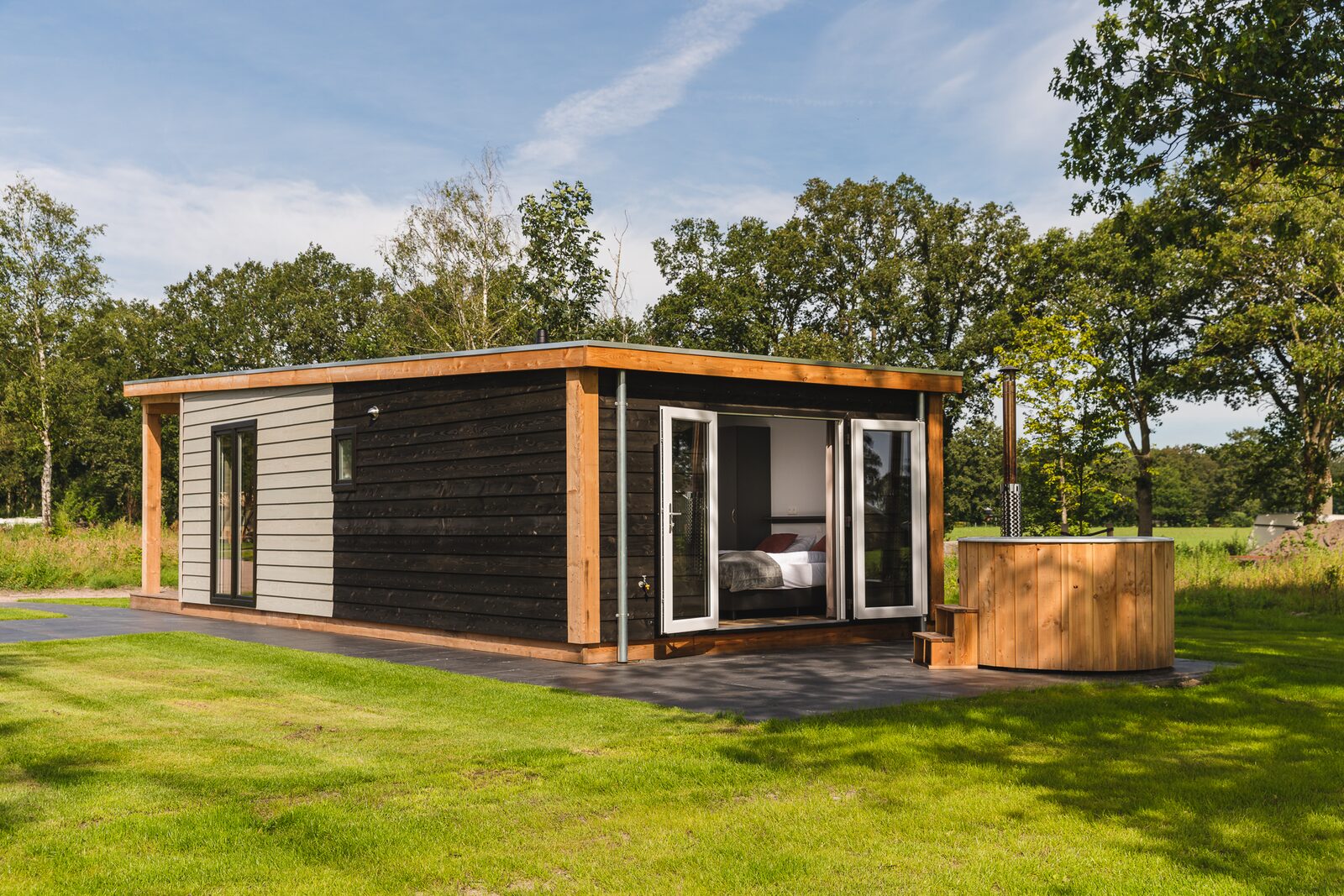 Panorama Wellnesslodge | Whirlpool, Sauna und Bad | 2 Personen