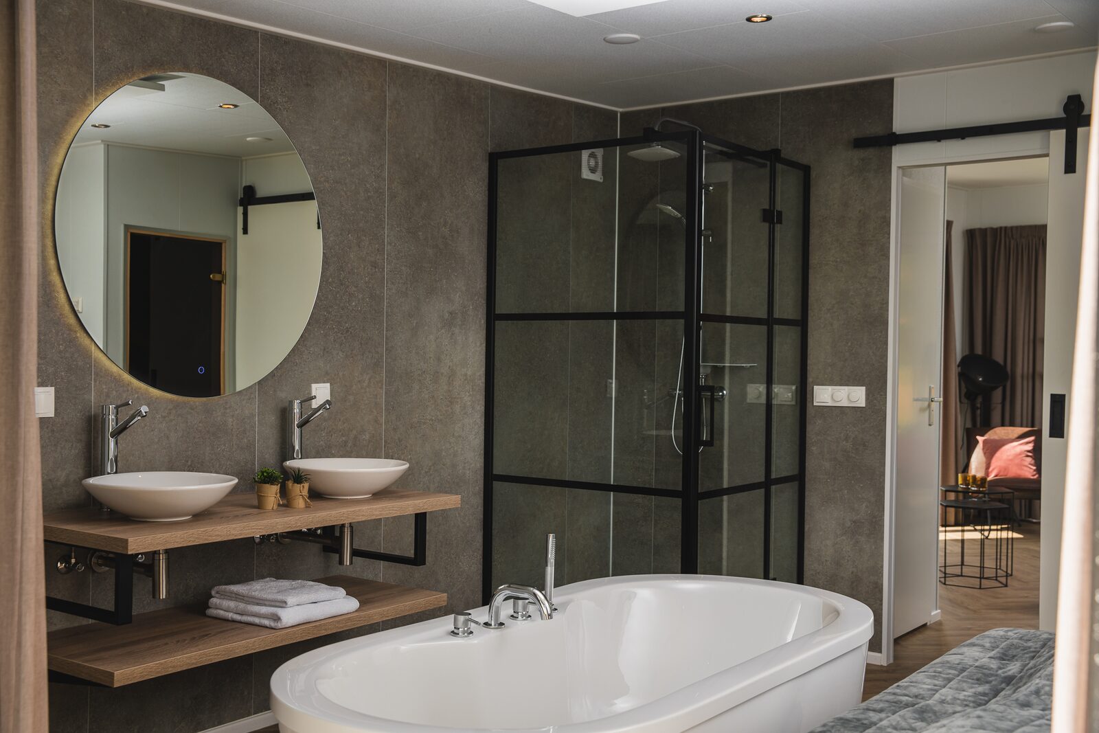 Panorama Wellnesslodge | Whirlpool, Sauna und Bad | 2 Personen