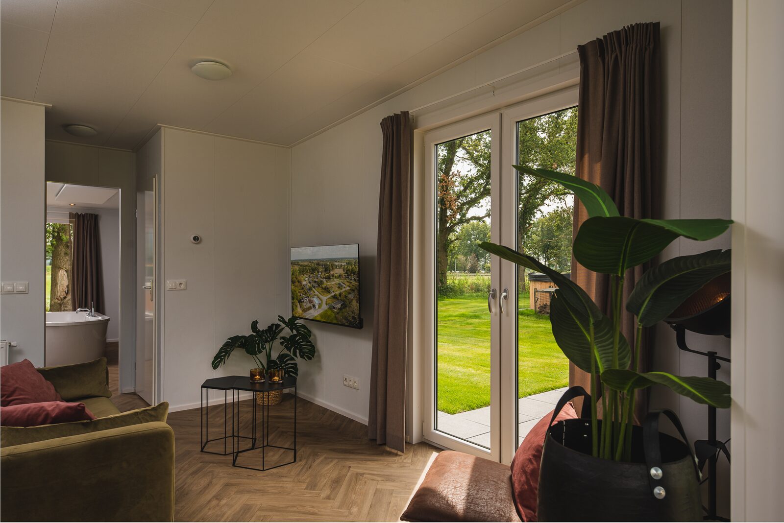 Panorama Wellnesslodge | Whirlpool, Sauna und Bad | 2 Personen