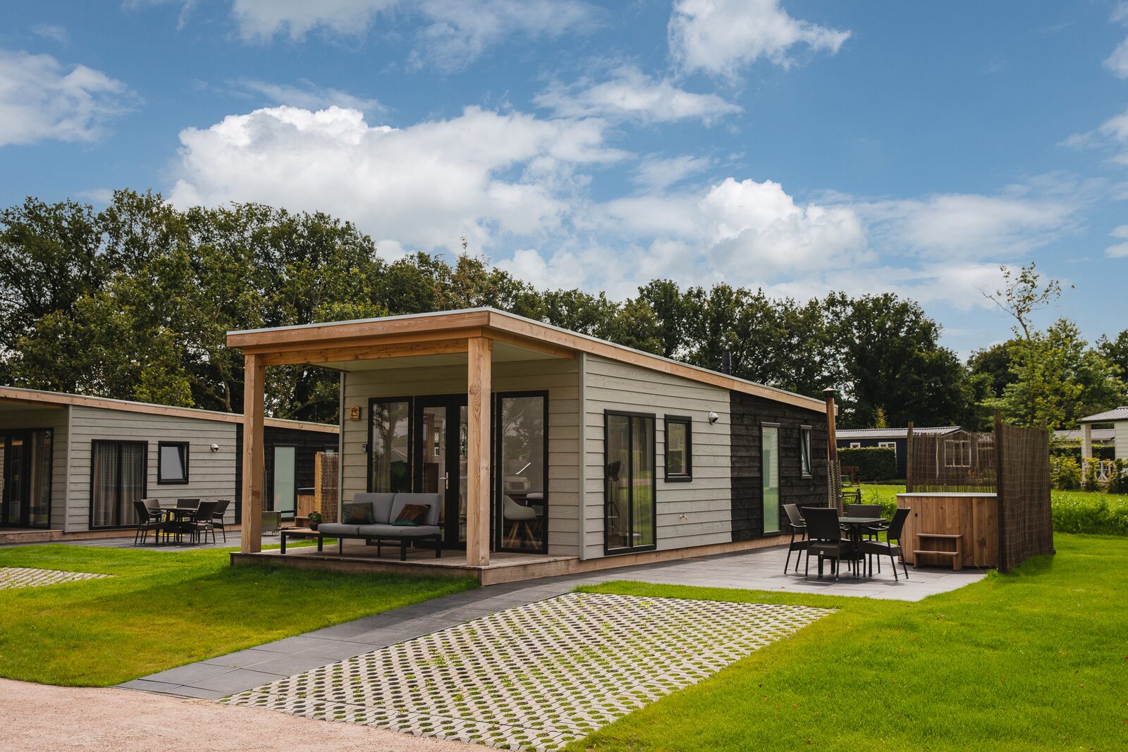 Lodge mit Whirlpool | 4 Personen