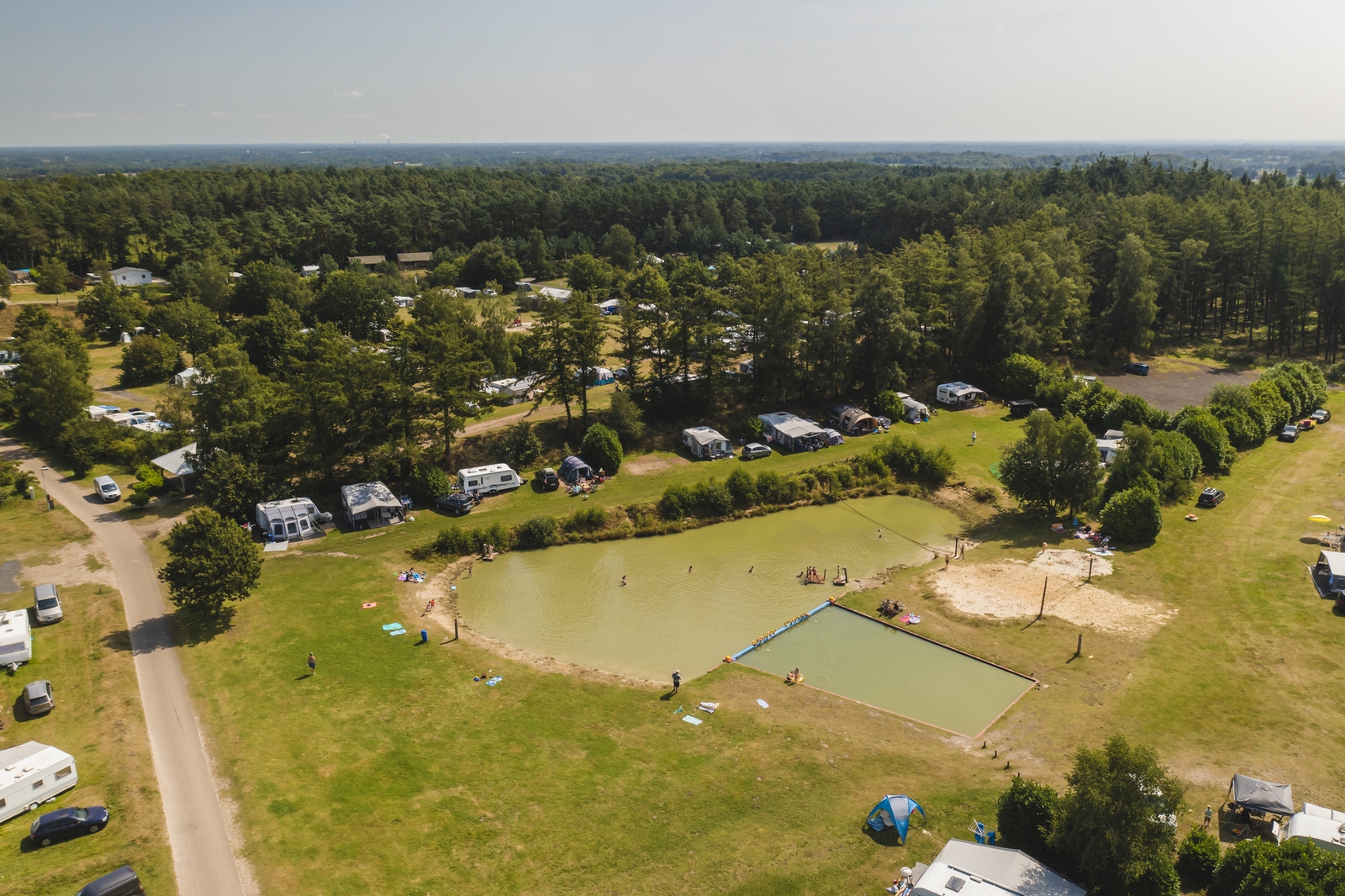 Komfort-Stellplatz am Wasser