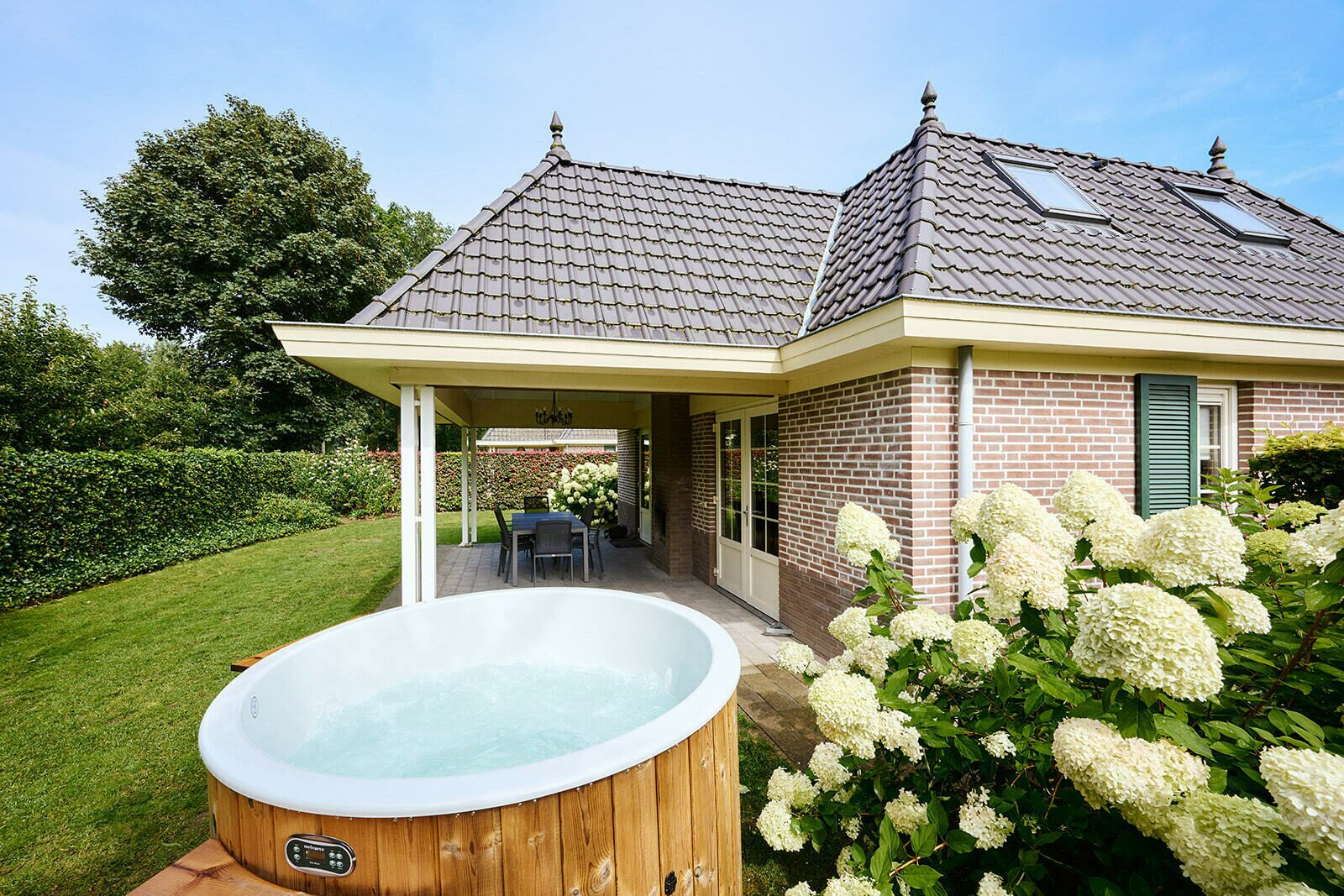 Villa de IJsvogel Jacuzzi | 8 Pers.