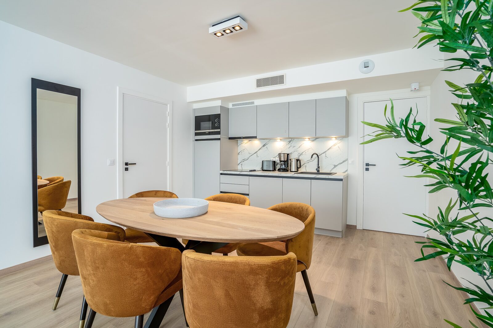 [Luxe] flat met 3 slaapkamers, 2 tweepersoonsbedden en een stapelbed