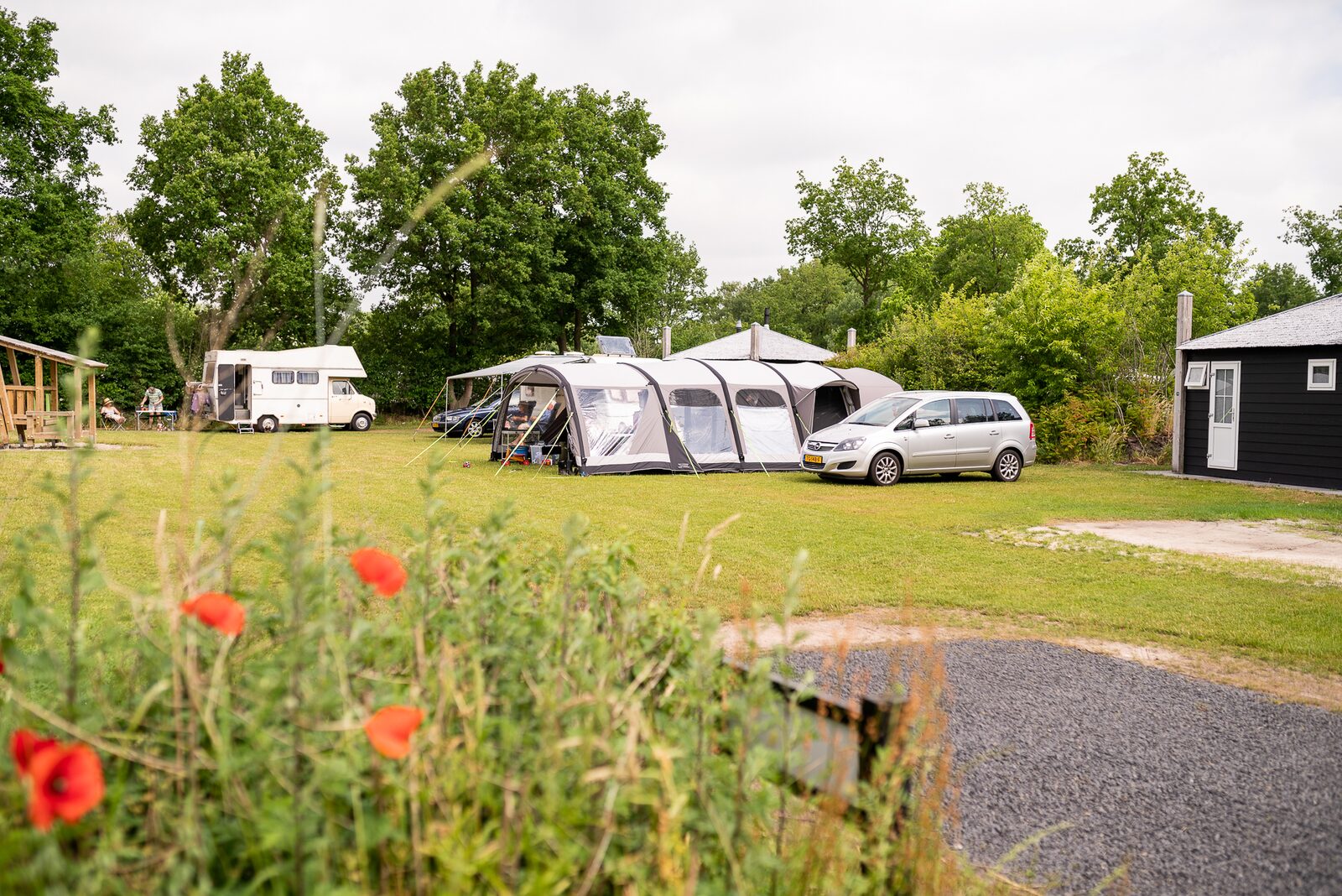 Kampeerplaats met privé sanitair de luxe