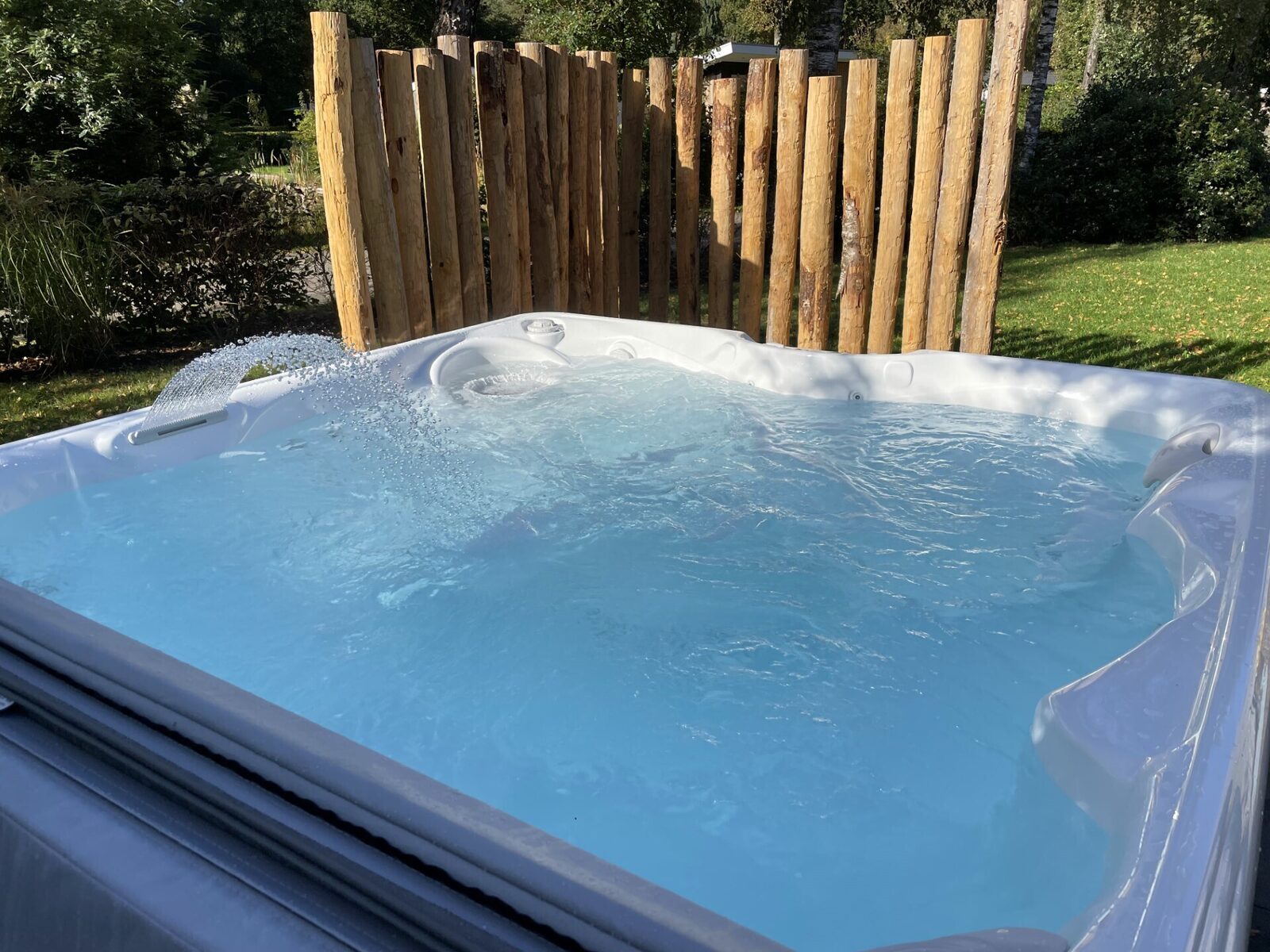 Bos Lodge 75 Eco 4 Personen mit Jacuzzi