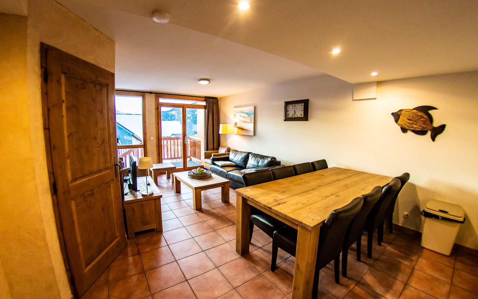 Three-room apartment + cabin for 10 persons