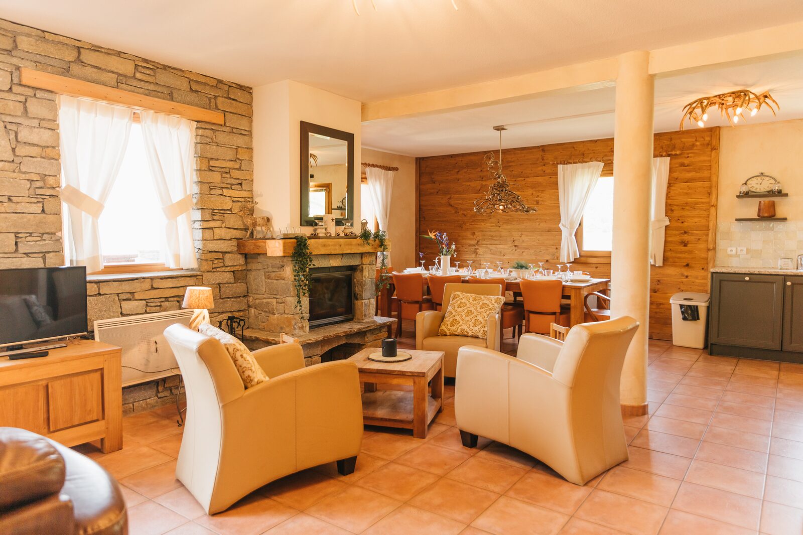 Six-room chalet for 12 persons