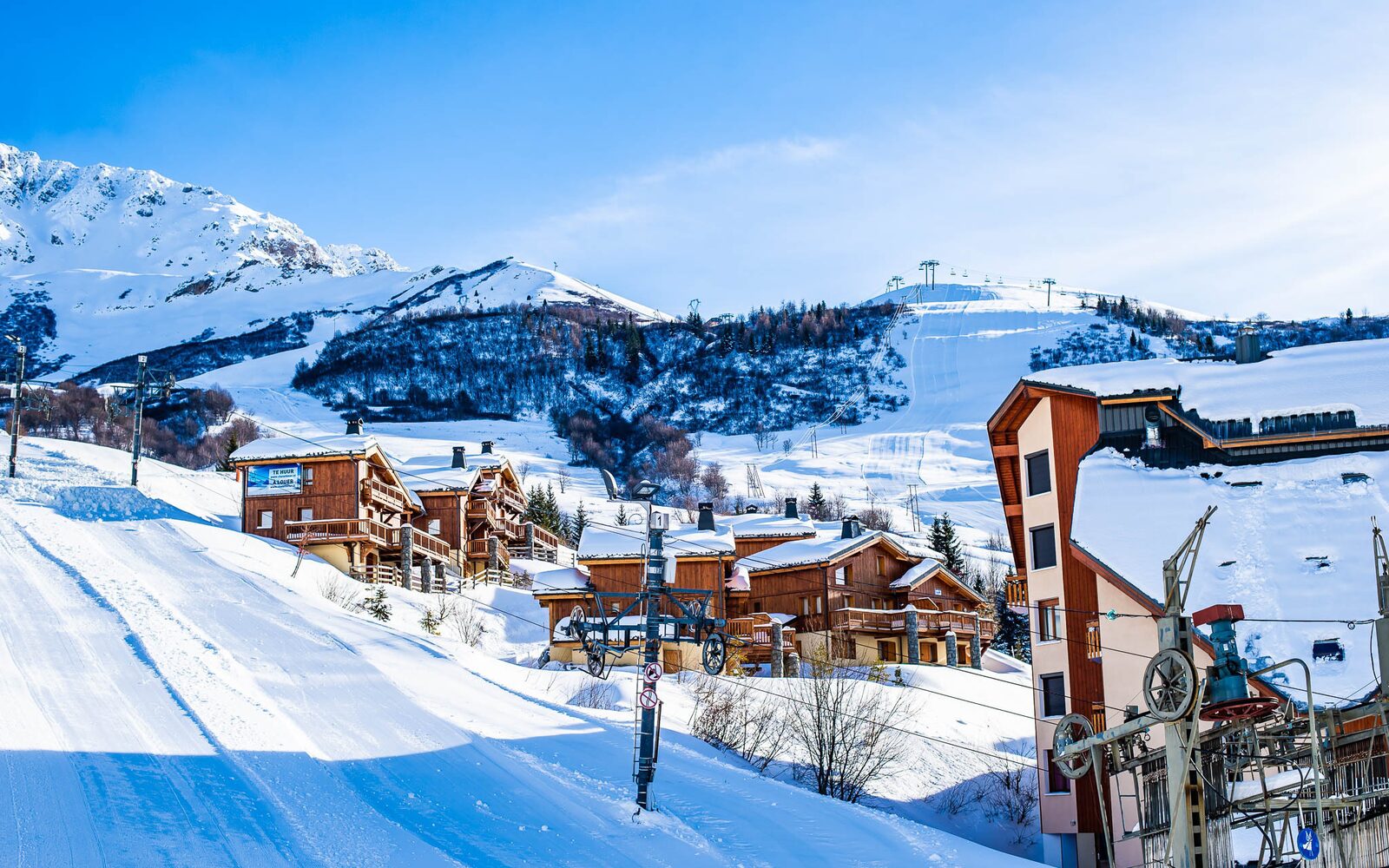 Six-room chalet for 12 persons