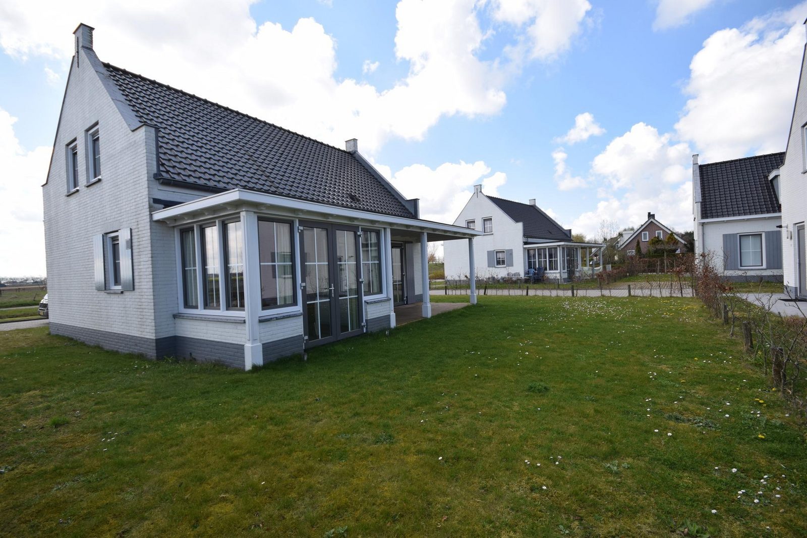 VZ1073 Detached holiday home in Wolphaartsdijk