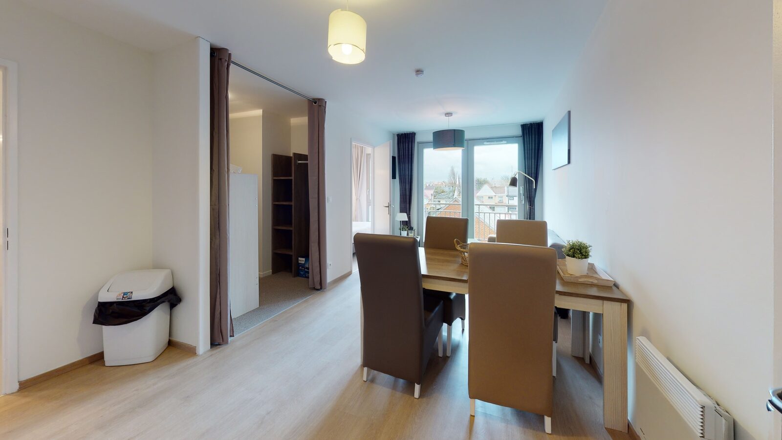 Suite for 4 people with one room with a double bed & one bunk bed