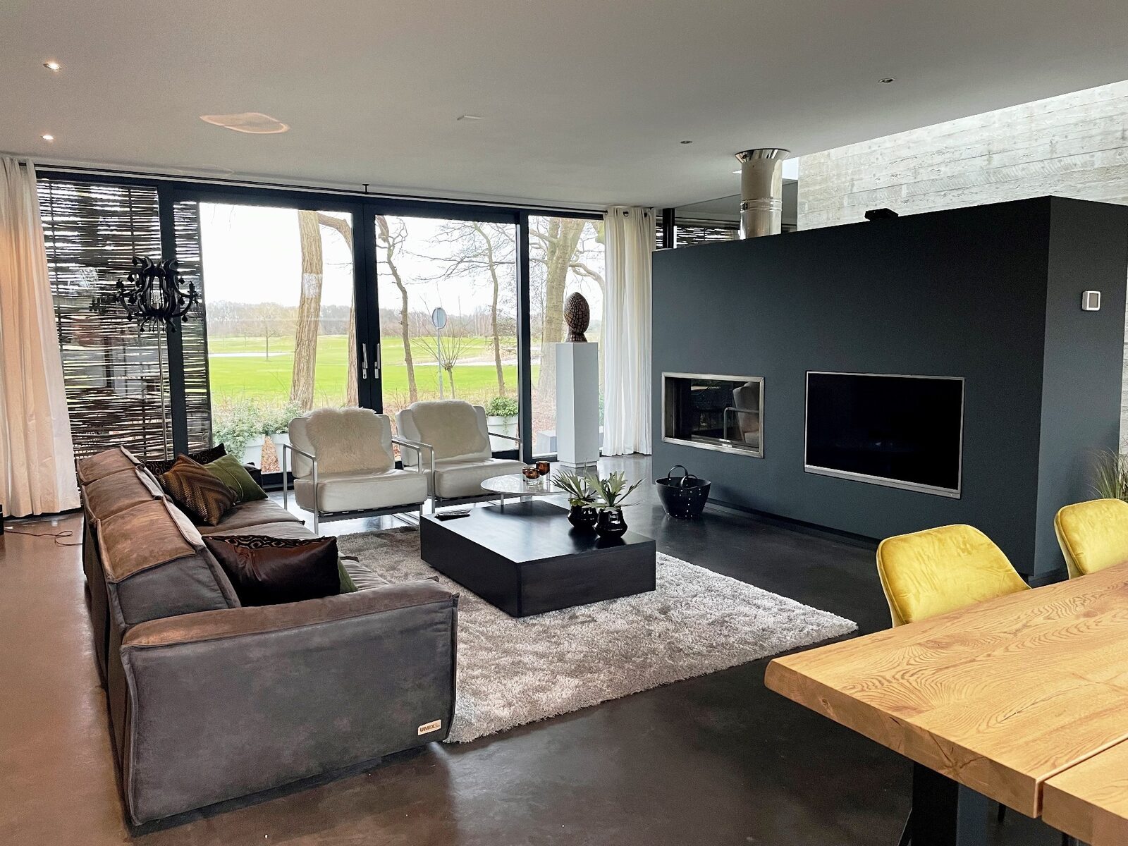 Betonnen Boshuis - luxe wellness vakantiehuis in Brabant