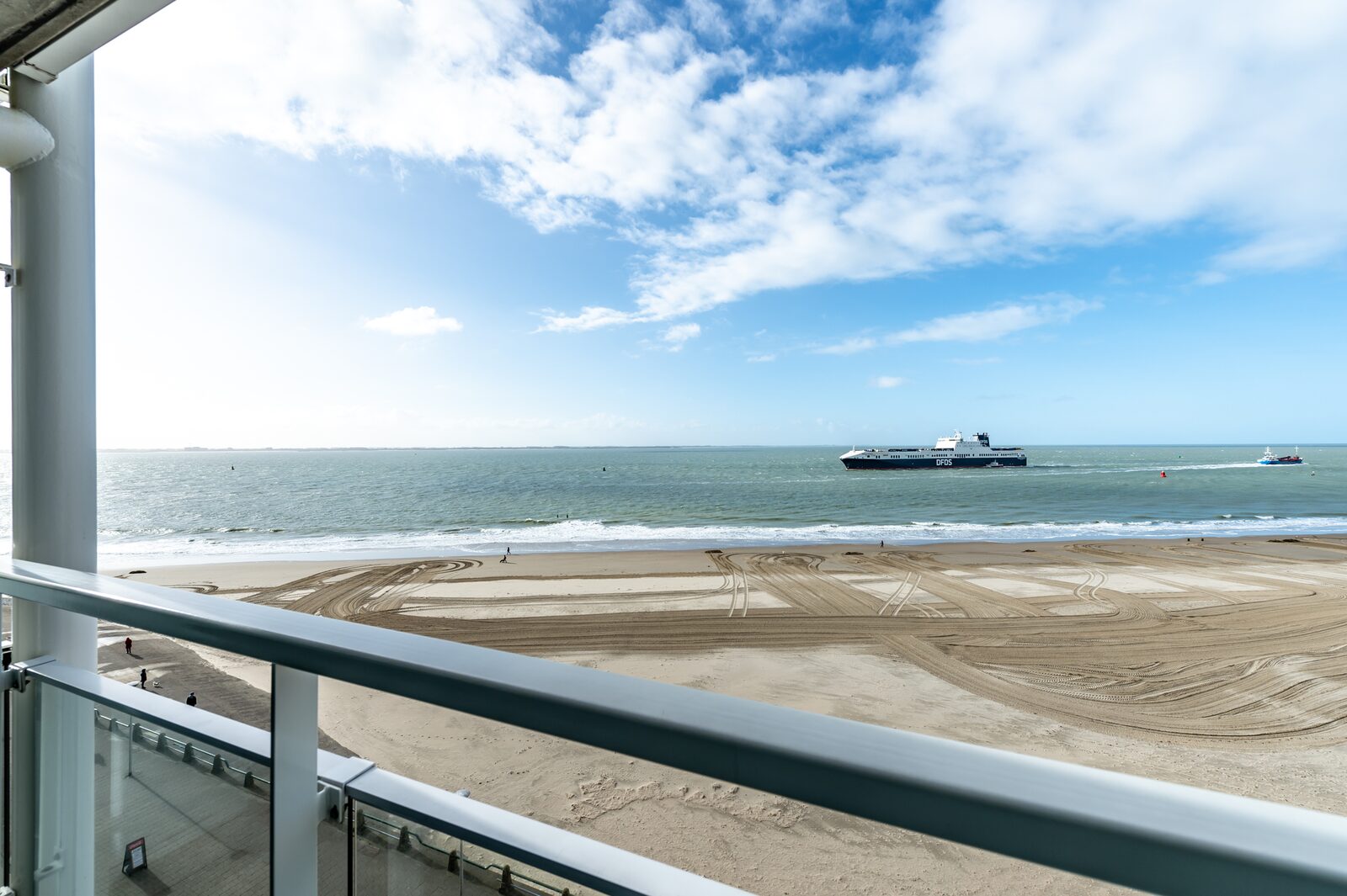 2-room apartment with ocean view